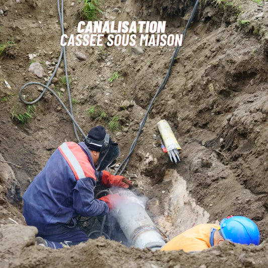 Deux ouvriers effectuant une réparation ponctuelle d’un réseau d’évacuation avec résine polymère.