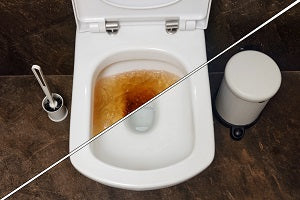 Image montrant un WC avec eau trouble et claire, illustrant solutions naturelles pour venir à bout des obstructions.